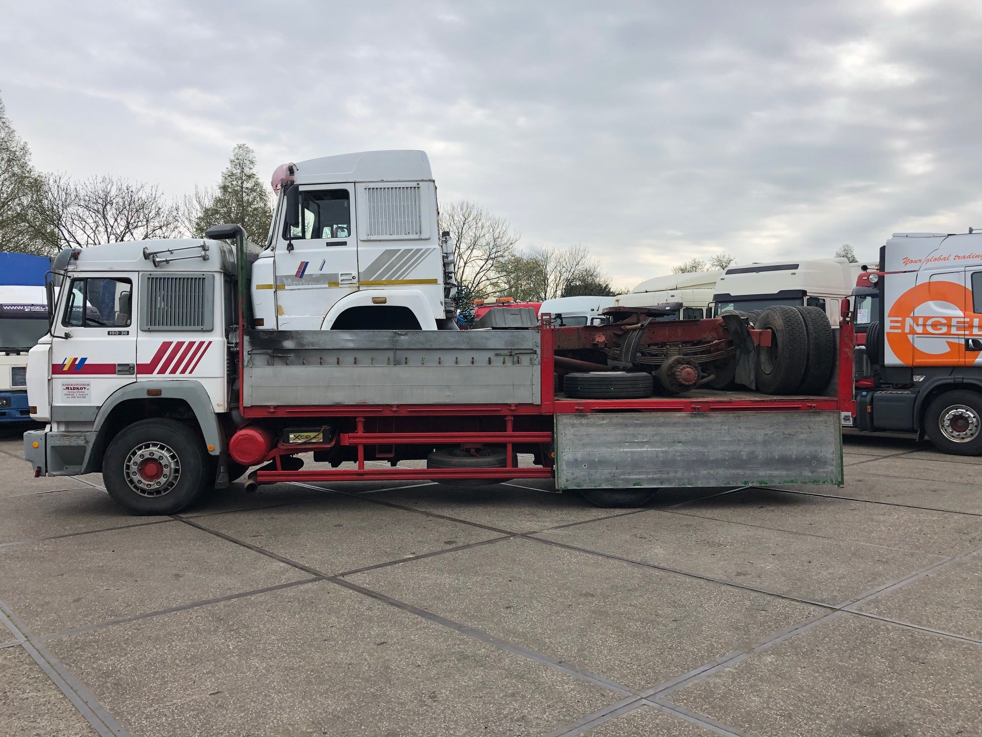 Engel Trucks B.V. - Andere Technik - Euro 5 undefined: das Bild 5