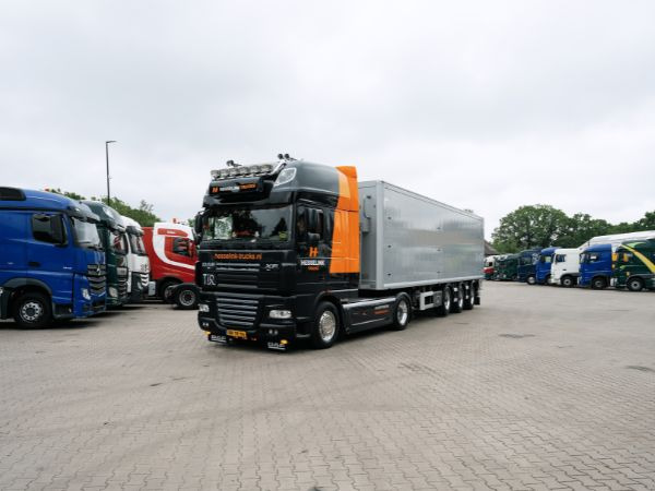 Hesselink Trucks B.V. - Angebote zu verkaufen undefined: das Bild 6