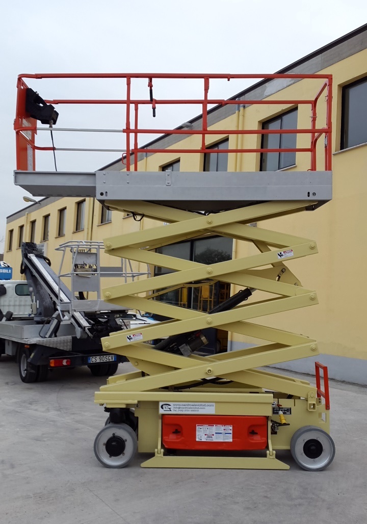 Centro Elevatori SRL - Angebote zu verkaufen undefined: das Bild 9