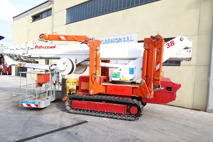 Centro Elevatori SRL - Angebote zu verkaufen undefined: das Bild 2