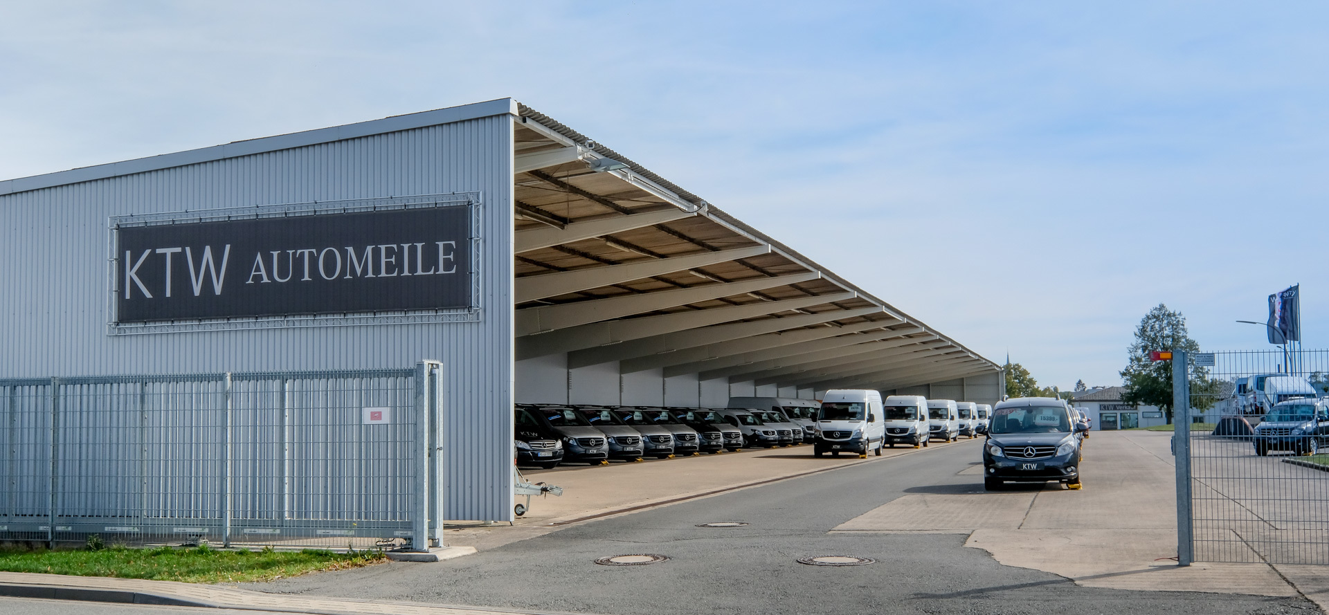 KTW Autohaus GmbH undefined: das Bild 8