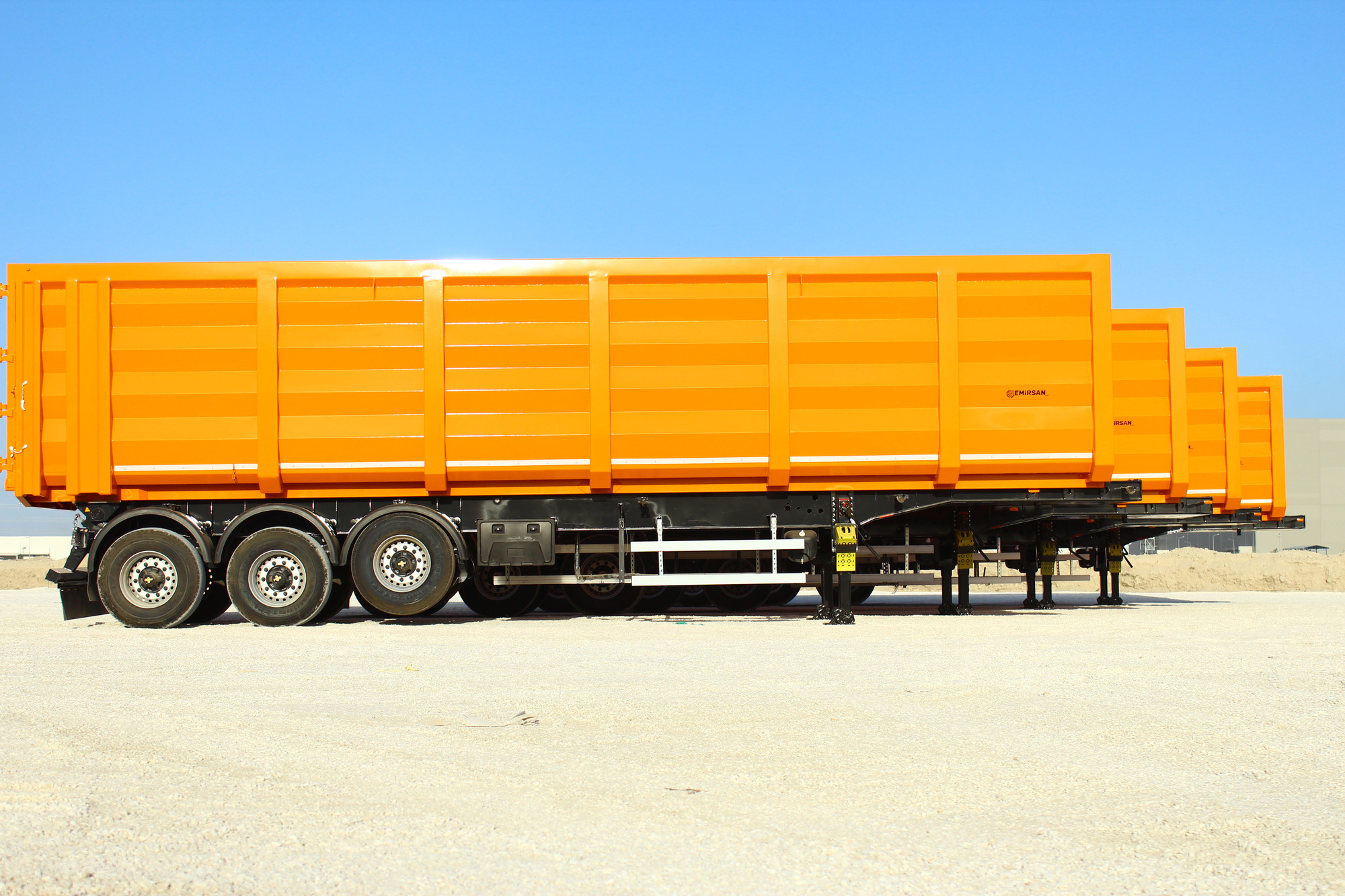 Emirsan Trailer undefined: das Bild 3