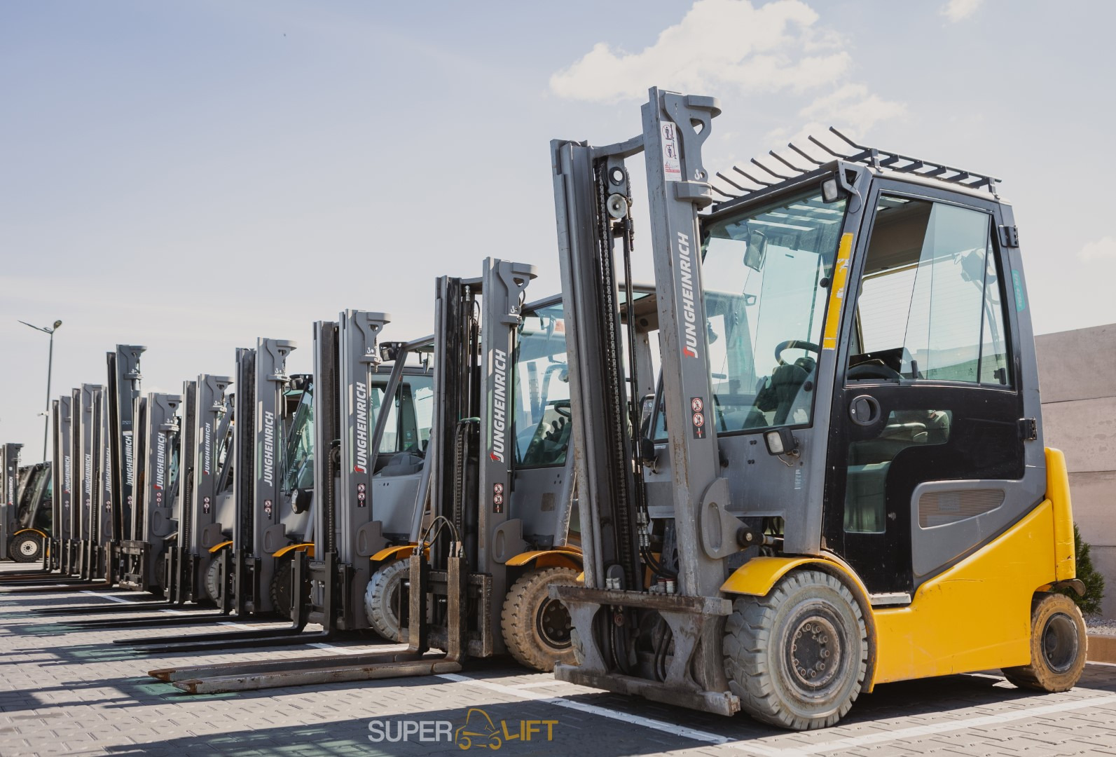 SUPERLIFT undefined: das Bild 15