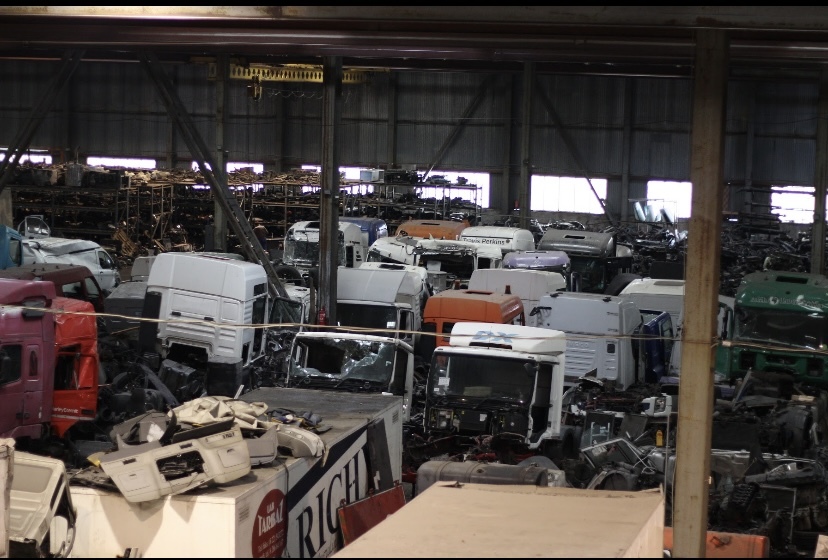 EGDA truckparts - MERCEDES-BENZ Baumaschinen undefined: das Bild 9