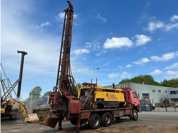 Bohrgerät Sisu 12E480 6X6 WATER WELL DRILL ATLAS COPCO XRV410 (50: das Bild 3