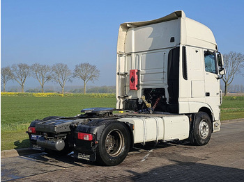 Sattelzugmaschine DAF XF 460 SSC MANUAL 2X TANK: das Bild 3
