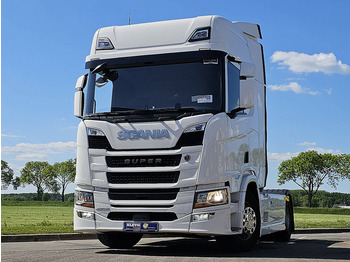 SCANIA R 460 Sattelzugmaschine