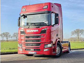 SCANIA R 460 Sattelzugmaschine