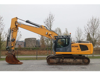 LIEBHERR R 936 Kettenbagger