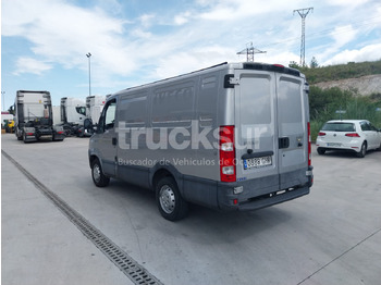Koffer Transporter IVECO DAILY 35S12 7M3: das Bild 5