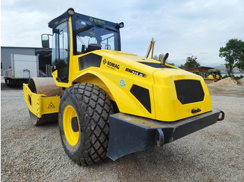 BOMAG Walzenzug