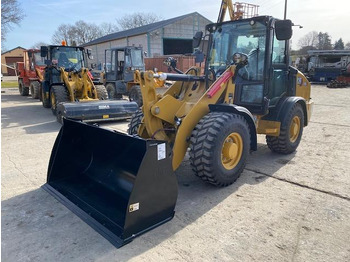 CATERPILLAR 906 Radlader