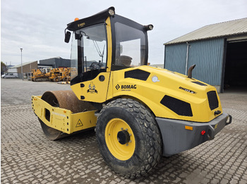 BOMAG Walzenzug