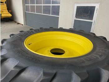 Traktor John Deere 6R250 Kompletträder 650/65 R42, Bridgestone, aus 2019: das Bild 2