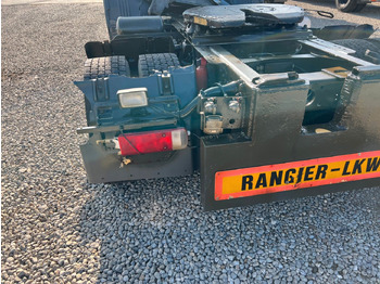 Sattelzugmaschine Scania P 94 GA 4x2 NA 310 Scania P 94 GA 4x2 NA 310: das Bild 5 Sattelzugmaschine Scania P 94 GA 4x2 NA 310 Scania P 94 GA 4x2 NA 310: das Bild 5