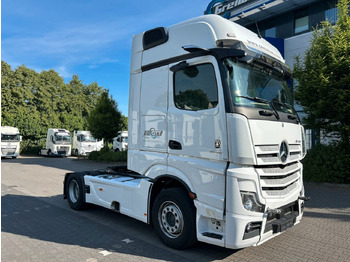 MERCEDES-BENZ Sattelzugmaschine