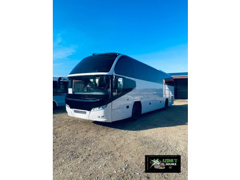 NEOPLAN Reisebus