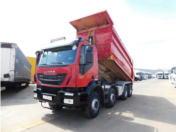 IVECO Trakker Kipper