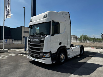 SCANIA R 450 Sattelzugmaschine