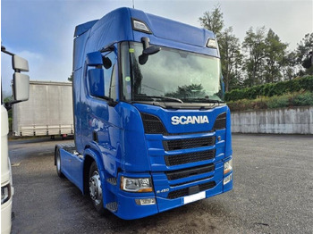 SCANIA R 450 Sattelzugmaschine