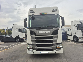 SCANIA R 450 Sattelzugmaschine