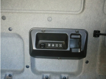 Koffer LKW Iveco EuroTech 190E40 4x2 Euro Tech 190E40, Möbelkoffer, 49 cbm: das Bild 2