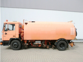 Kehrmaschine MAN M03 14.152 4x2 M03 14.152 4x2, Schienenkehrmaschine: das Bild 4