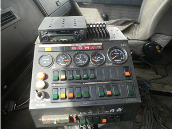 Kehrmaschine MAN M03 14.152 4x2 M03 14.152 4x2, Schienenkehrmaschine: das Bild 2