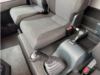 Koffer LKW MAN TGL 8.150 4x2 BL TGL 8.150 4x2 BL, Möbelkoffer mit Rolltor: das Bild 4