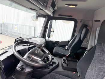 Absetzkipper Mercedes-Benz Actros 1832 L 4x2 Actros 1832 L 4x2, Navi, MultimediaCockpit, Funk: das Bild 4
