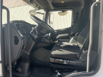 Innenraum Bild 1: Kipper Mercedes-Benz Atego 818/23 K 4x2 Atego 818/23 K 4x2, 2x AHK, Meiller-Kipper, mehrfach Vorhanden!