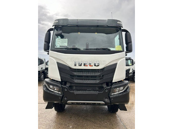 IVECO T-WAY Fahrgestell LKW