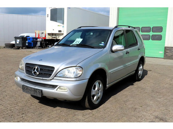 SUV/ Geländewagen Mercedes-Benz M-Klasse ML ML 270. for export, 5 seats, real leather, Climate: das Bild 2