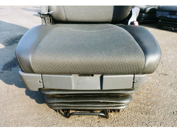 Sitz für LKW Scania DRIVERS RIGHT SIDE WITH BELT AND LIFT: das Bild 4 Sitz für LKW Scania DRIVERS RIGHT SIDE WITH BELT AND LIFT: das Bild 4