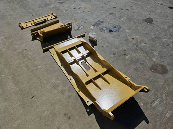 CATERPILLAR Anbauteil