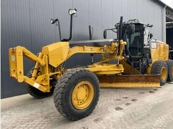 CATERPILLAR 140M Grader