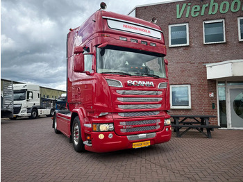 SCANIA R 520 Sattelzugmaschine
