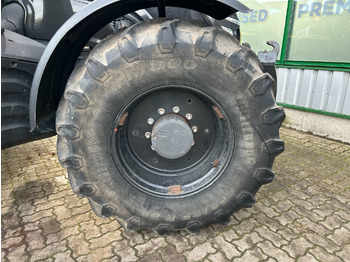 Traktor Valtra T195: das Bild 3