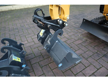 Minibagger CAT 300.9D Valid inspection, *Guarantee! Hydr Quickcou: das Bild 5