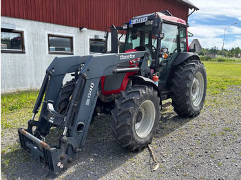 VALTRA A83 Traktor