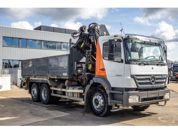 Kipper, Autokran Mercedes AXOR 2533 L - HIAB 244 E-4 HIPRO: das Bild 3
