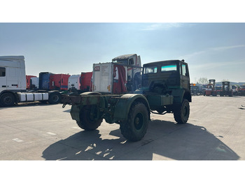 Fahrgestell LKW Iveco Magirus 110 - 16 (4X4 / 57000 KM / LAMES / GRAND PONT / 6 CYLINDRES EN LIGNE !! / MANUAL PUMP): das Bild 5