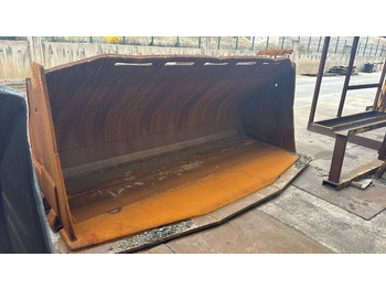 KOMATSU Ladeschaufel