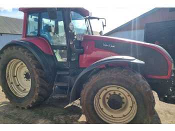 Traktor Valtra T190: das Bild 3