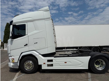 Sattelzugmaschine DAF XF 530: das Bild 4