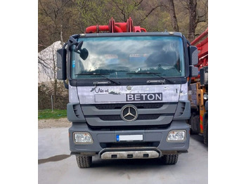 Betonpumpe Mercedes-Benz Actros 4448 10x4, E5, MP-3, Putzmeister M46-5: das Bild 4