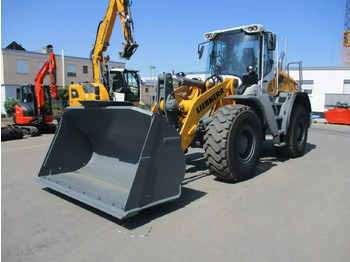 LIEBHERR L 526 Radlader