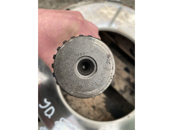 Antriebswelle für Landmaschine John Deere 8110 8120 8210 9120 9220 - półoś granat R157057 R111450 R157061 R157059: das Bild 2