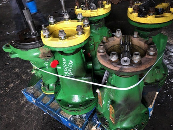 JOHN DEERE Transmission