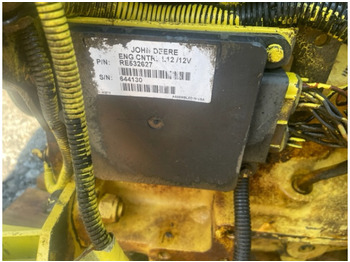 JOHN DEERE Steuergerät